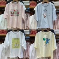 ﹍ ใหม่ Uniqllo เสื้อยืดแขนสั้น พิมพ์ลาย Snoopy สําหรับผู้ชาย และผู้หญิง 444570 447869 447870