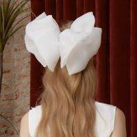 iCONiC SUPER BOW HAIR CLIP #9098 ที่ติดผม โบว์ใหญ่ โบว์ยักษ์ ผ้าไหม ออร์แกรนดี้ ขนาดเบา พร้อมกล่องหรู กิ๊ฟติดผม ที่คาดผม กิ๊ฟแต่งผม