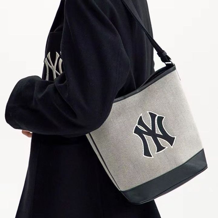 mlb-official-ny-south-korea-ml-bucket-bag-spring-new-ny-full-printed-men-and-women-with-the-same-style-new-york-yankees-shoulder-messenger-bag-female