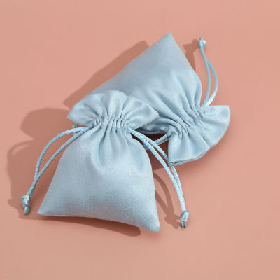 50pcs Light Blue Velvet Packing Pouches Drawstring Packaging Bag Jewelry Making Display for Wedding Decoration Favor Gift Bags