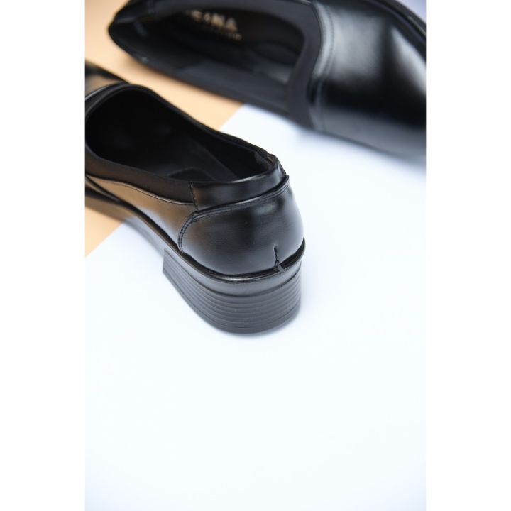 รองเท้าเเฟชั่นผู้หญิงเเบบคัชชูทำงาน-slip-on-ส้นเตี้ย-no-s009-ne-amp-na-collection-shoes
