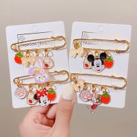 Disney Kawaii Mickey Brooches Minnie Anime Pins StellaLou Metal Badges Lovely Belle Princess Custom Pin Cute Piggy Clothing Pins Fashion Brooches Pins