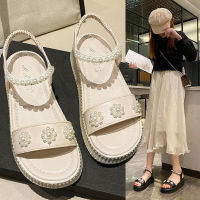 Fairy Wind Pearl Sandals แฟชั่นผู้หญิงด้านนอกสวมใส่ 2023 ฤดูร้อนใหม่หนาแต่เพียงผู้เดียวรองเท้าชายหาดครอบคลุมเท้ารองเท้าแตะโรมัน