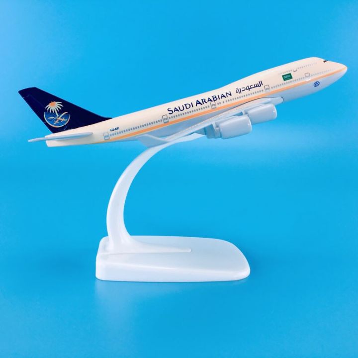 เครื่องบินโบอิ้ง-b747-400เครื่องบินซาอุดิอาระเบียวัสดุสังกะสีผสมขายดี1-440-16ซม-เครื่องบินจำลองเครื่องบินลำซาอุดิอาระเบีย