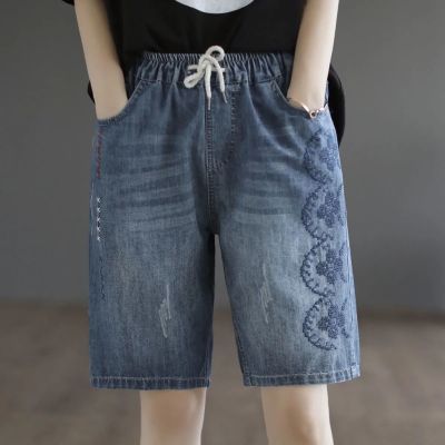 【มีไซส์ใหญ่】Plus Size M-2XL Womens Elastic Waist Denim Shorts Vintage Embroidery Straight Knee Length Shorts