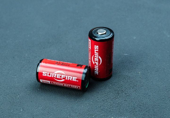 ส่งด่วน-ของแท้-surefire-sf123a-cr123a-1550mah-3v-ลิเธียม-limno2-2-ก้อน