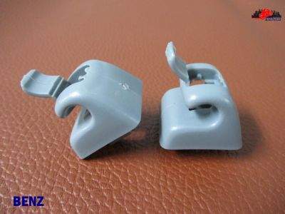 BENZ "NEW" SUN VISOR BEIGE BRACKET "GREY" SET PAIR ( 2 PCS ) // กิ๊บล็อคที่บังแดด สีเทา (2 ตัว) สินค้าคุณภาพดี