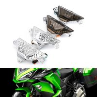 ไฟเลี้ยวหน้า LED รถจักรยานยนต์สำหรับ KAWASAKI NINJA 250 300 400 650 1000 ZX-6R ZX6R