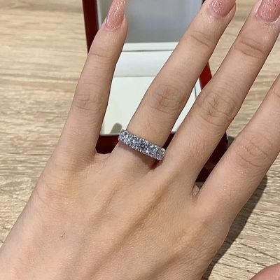 💍แหวนเพชรแถว 5เม็ด เม็ดละ 20ตังค์ 5เม็ด รวม 1กะรัต🥰💎 น้ำสวยมาก ไม่ติดฟ้า เล่นไฟสุดๆ💕💎