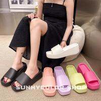 ☃№❦ SUNNYCOLOR รองเท้าแตะผู้หญิงแฟชั่น สไตล์แบรนด์ รุ่นฮิต เสริมส้น B26G0CM