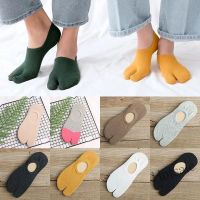 【hot sale】▨◆ D19 Two Finger Socks Japanese Style Cotton Couple Socks Breathable Two Toe Socks Women Men Non-slip Invisible Low Cut Boat Socks