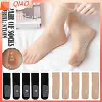 QIAO 5Pair ที่มีคุณภาพสูง กันลื่นทน Nylons นวดด้านล่าง ถุงน่องสั้นๆ ไม่มีเครื่องหมาย ถุงเท้าผ้าไหมคริสตัลล่องหน ถุงเท้าผ้าไหมบางข้อเท้า