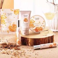 ? HHxxxKK [Ready stock for quick delivery] Japanese VECUA Honey limited edition golden mignonette and osmanthus scented moisturizing hand cream 50g