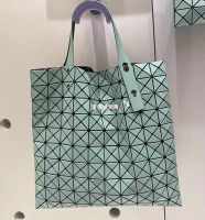 [BAOBAOIssey Miyake] issey Miyake 2023 Japan buys ISSE ymiyake womens bag Lingge messenger bag 10 lattice portable shoulder bag classic Tote Bag