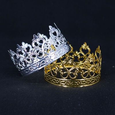 Crown-themed Party Accessories Event Decor Supplies French-inspired Party Decorations Wrought Iron Party Crown Crown Cake Topper