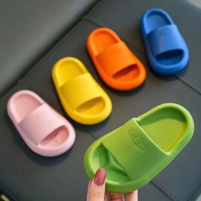 mikibobo รองเท้าแตะเด็กสีสันสดใสน่ารักกันลื่นพื้นรองเท้านุ่มสำหรับอาบน้ำเด็กรองเท้าแตะ HF1231