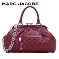 MARC JACOBS THE RE-EDITION QUILTED LEATHER STAM BAG FA23 2S3HSC002H03602 กระเป๋าสะพาย