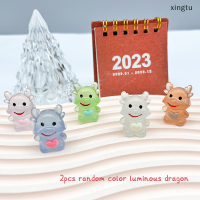 ?[xingtu] 2pcs Luminous Cartoon เครื่องประดับมังกรน่ารักมินิเรซิ่นตกแต่งเครื่องประดับรถ