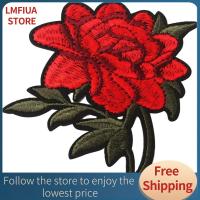 LMFIUA STORE แผ่นปะดอกไม้ดอกกุหลาบสีแดง8ชิ้น3.9X4นิ้วแผ่นปะเย็บ/รีดผ้าโพลีเอสเตอร์สีแดงแผ่นปะติดแบบเตารีดผ้ากุหลาบสำหรับแผ่นแปะติดเสื้อผู้หญิง