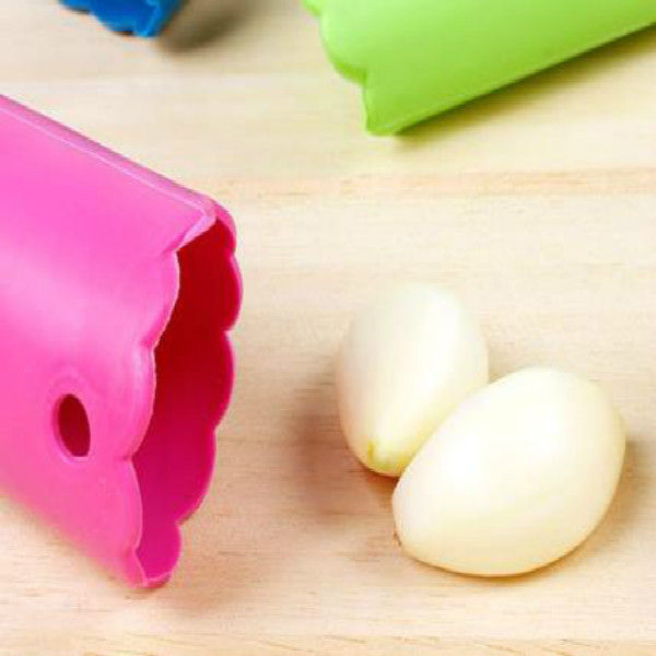 creative-silicone-garlic-peeler-vegetable-peeler-practical-kitchen-gadget-garlic-stripper-tube-peeling-garlic-peeling