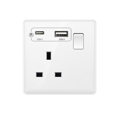White 18W Type-C Plug Quick Charging Uk 13A Usb C Wall Socket  Electrical Outlet with USB  Universal 5-pin Power Socket