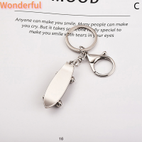 ?【Lowest price】Wonderful พวงกุญแจสเก็ตบอร์ดจำลองขนาดเล็กสำหรับผู้หญิงผู้ชายกระเป๋าถือรถพวงกุญแจเครื่องประดับของขวัญ