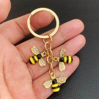 【DT】New/Cute Insect Enamel Bee Keychain Fashion Geometric Honeycomb Bee 3D Printed Glass Dome Keyring Chain Bumblebee Ornament hot