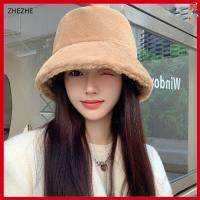 ZHEZHE นุ่มนุ่มๆ หมวกทรงถัง อบอุ่นและอบอุ่น สีทึบทึบ หมวกของชาวประมง ของขวัญสำหรับเด็ก ขนเฟอร์เทียม หมวกแก๊ปทรงแบน ผู้หญิงผู้หญิงผู้หญิง