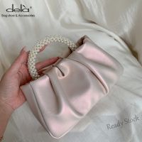 【Ready Stock】 ☎☼♛ C23 Dela Pearl handbag Womens fashion Clutch bag Women dinner bag Mini mobile Crossbody bag Phone pouchbeg Beg tangan putih comel