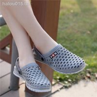 ◊✘✷รองเท้าหลุม New cool sandals in the summer of 2020 male han edition hole shoes men s beach plastic mesh as bird nest half baotou