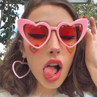 Love Heart Sunglasses Women Big Frame Personality Sunglass Fashion Cute y Retro Cat Eye Vintage Sun Glasses Pink Female