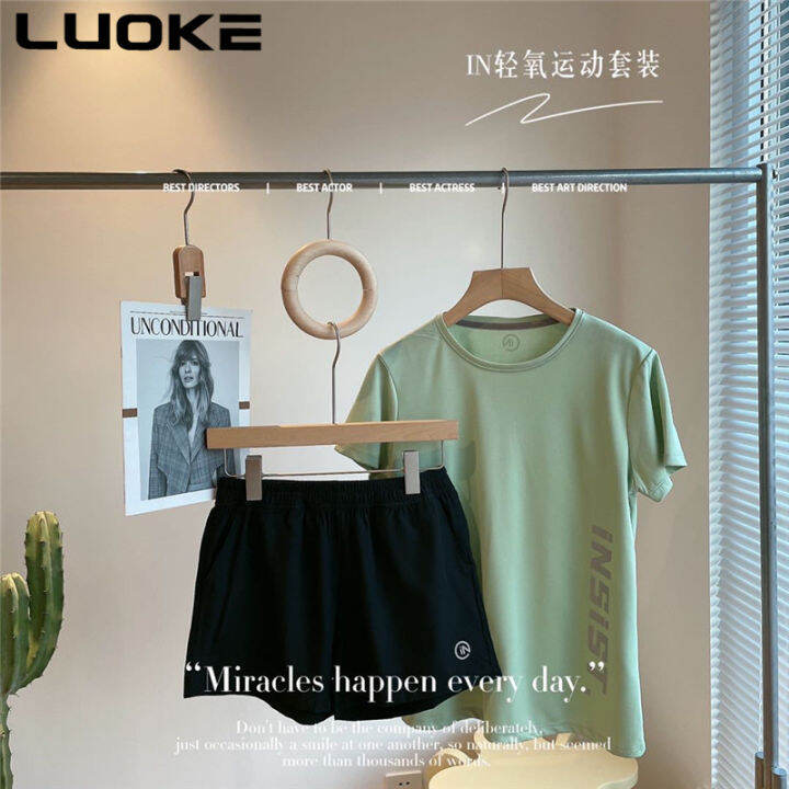 luoke-ฤดูร้อนใหม่เวอร์ชั่นเกาหลีของผู้หญิงระบายอากาศแห้งเร็วกางเกงขาสั้นแขนสั้นผู้หญิงสองชิ้น