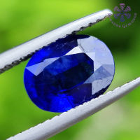 พลอยไพลิน น้ำหนัก 2.68 กะรัต สีน้ำเงินสด TOP COLOR  (Natural Blue Sapphire) เป็นเผาใหม่ รูปร่างไข่ ด้านก้นพลอยมีรอยบิ่น การันตี พลอยแท้ 100%