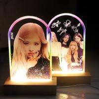 VANNAGE LISA สำหรับห้องนอนห้องนั่งเล่น Photocards 3D โคมไฟรูปภาพ BLACKPINK Light Sign ไฟ LED กลางคืน Ligh โคมไฟกลางคืน