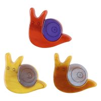 New Cartoon Cute Snail Acrylic Brooches for Women Kids Gift Handmade Insect Brooch Lapel Pins Badge Backpack Jewelry Accessories