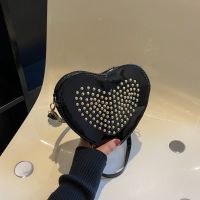 [COD] This years popular fashion cute peach heart bag female 2023 new Korean version of the texture one-shoulder Messenger