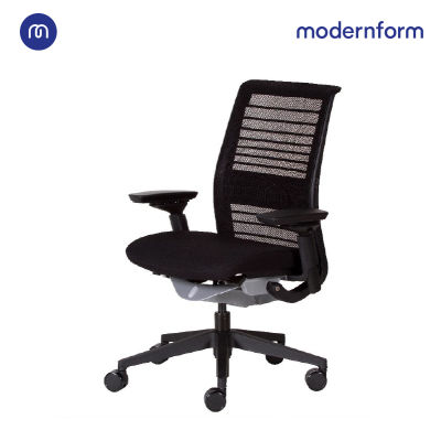 Modernform เก้าอี้ Steelcase ergonomic รุ่น Think v2 (PP) พนักพิงกลาง สีดำ  เก้าอี้เพื่อสุขภาพ เก้าอี้ผู้บริหาร เก้าอี้สำนักงาน เก้าอี้ทำงาน เก้าอี้ออฟฟิศ เก้าอี้แก้ปวดหลัง ปรันเอนได้  4 ระดับ ปรับน้ำหนักตามผู้นั่งอัตโนมัติ พร้อมปรับความสูงได้