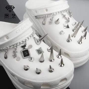 Hip Hop Croc Charms Designer Punk Fashion Clogs Buckle Decorations Vintage  Croc Accessories Metal Rivet Shoe Charms for Crocs