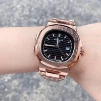 นาฬิกาข้อมือpatek- นาฬิกาสายเลส มี​ช่อง​บอก​วันที่​ - ขนาดหน้าปัด 38 mm สินค้ามีถ่าน ผ้าเช็ค ถุงผ้าแถมให้นะคะ