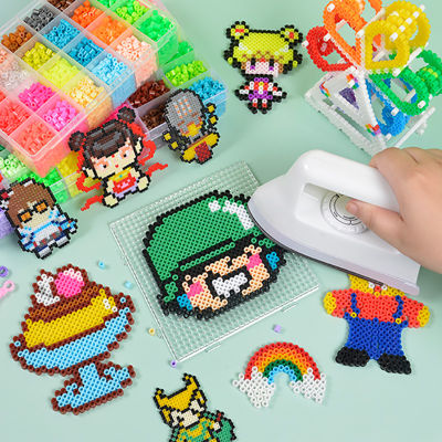 พร้อมแจ้ง DIY Perler ลูกปัดฟิวส์ลูกปัดชุดของเล่น 5.5mm บิ๊กลูกปัด 1800/7000 PCS หัตถกรรม 3 มิติที่มีอุปกรณ์เสริมสำหรับเด็กผู้ใหญ่เด็กการศึกษาของเ