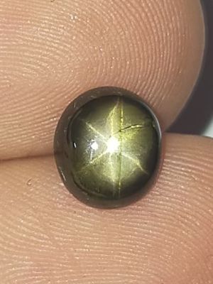 พลอย สตาร์ แซฟไฟร์ ธรรมชาติ แท้ ( Natural Black Star Sapphire ) หนัก 2.42 กะรัต