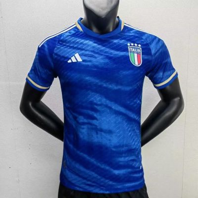 [Player Version] เสื้อกีฬาแขนสั้น ลายทีมชาติฟุตบอล Italy home 2023-24 ชุดเหย้า สีฟ้า