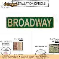 JUTBONG สีเขียวอ่อน ลาย broadway Street Sign แผ่นเหล็กชุบดีบุก การตกแต่งผนัง ภาพวาดดีบุกตกแต่งบ้าน สามารถให้บริการได้ 164นิ้วค่ะ ภาพวาดติดผนังย้อนยุคทำจากดีบุก บาร์บาร์บาร์