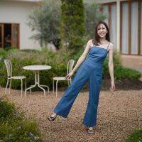 prettythingonme Racy Denim Jumpsuit จั๋มสูทยีนส์กำลังดี โชว์หลังด้วยร้อยไขว้ด้านหลัง ใส่แล้วชิคๆ (พร้อมส่ง)