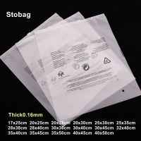 Stobag ถุงซิปพลาสติกใสสำหรับใส่เสื้อผ้า50ชิ้นถุงซิปใช้ซ้ำได้