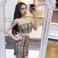 ไนท์คลับสตรีเซ็กซี่งูพิมพ์ tube top wrap top + กระโปรงแฟชั่นชุดสองชิ้นกระโปรงสั้น anchor