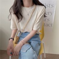 ﹉✚ 61098 Slim-Fit Slimmer Look Round Neck Sweater Short-