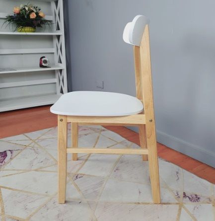 เก้าอี้ทานข้าว-เก้าอี้ไม้ยางพารา-ที่นั่งเป็นไม้เต็ม-รับน้ำหนักได้ดี-สีขาว