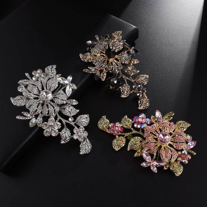 yf-fashion-exquisite-inlaid-rhinestone-color-brooch-for-temperament-evening-pin-accessories