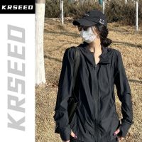 ℗☢❒ Krseed เสื้อแจ็กเก็ต ผ้าเรยอน กันแดด มีฮู้ด ระบายอากาศ ทรงหลวม สีดํา สไตล์อเมริกัน เหมาะกับฤดูร้อน สําหรับผู้หญิง kkjsy.th